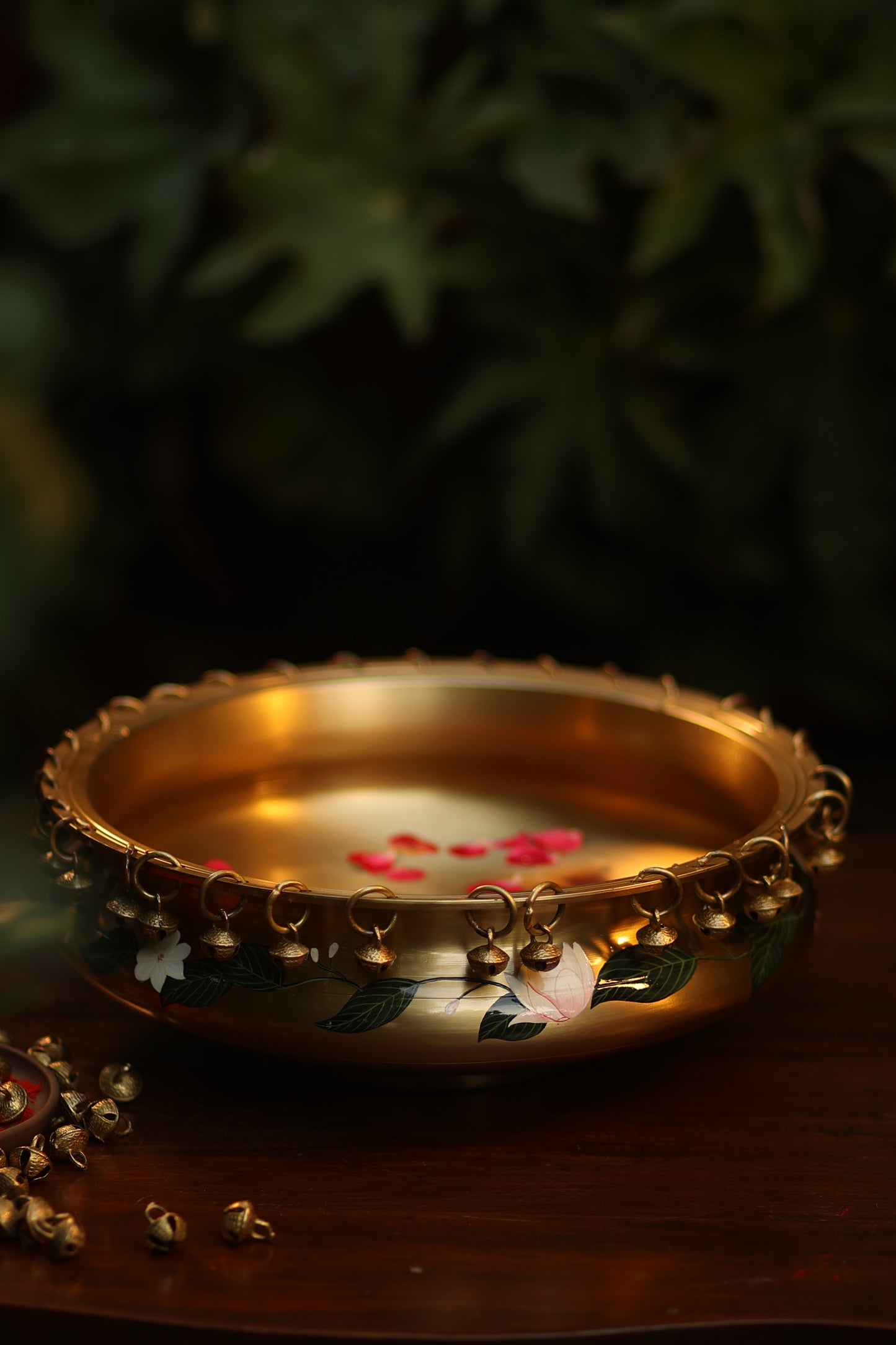 Chameli Pital Urli 14"