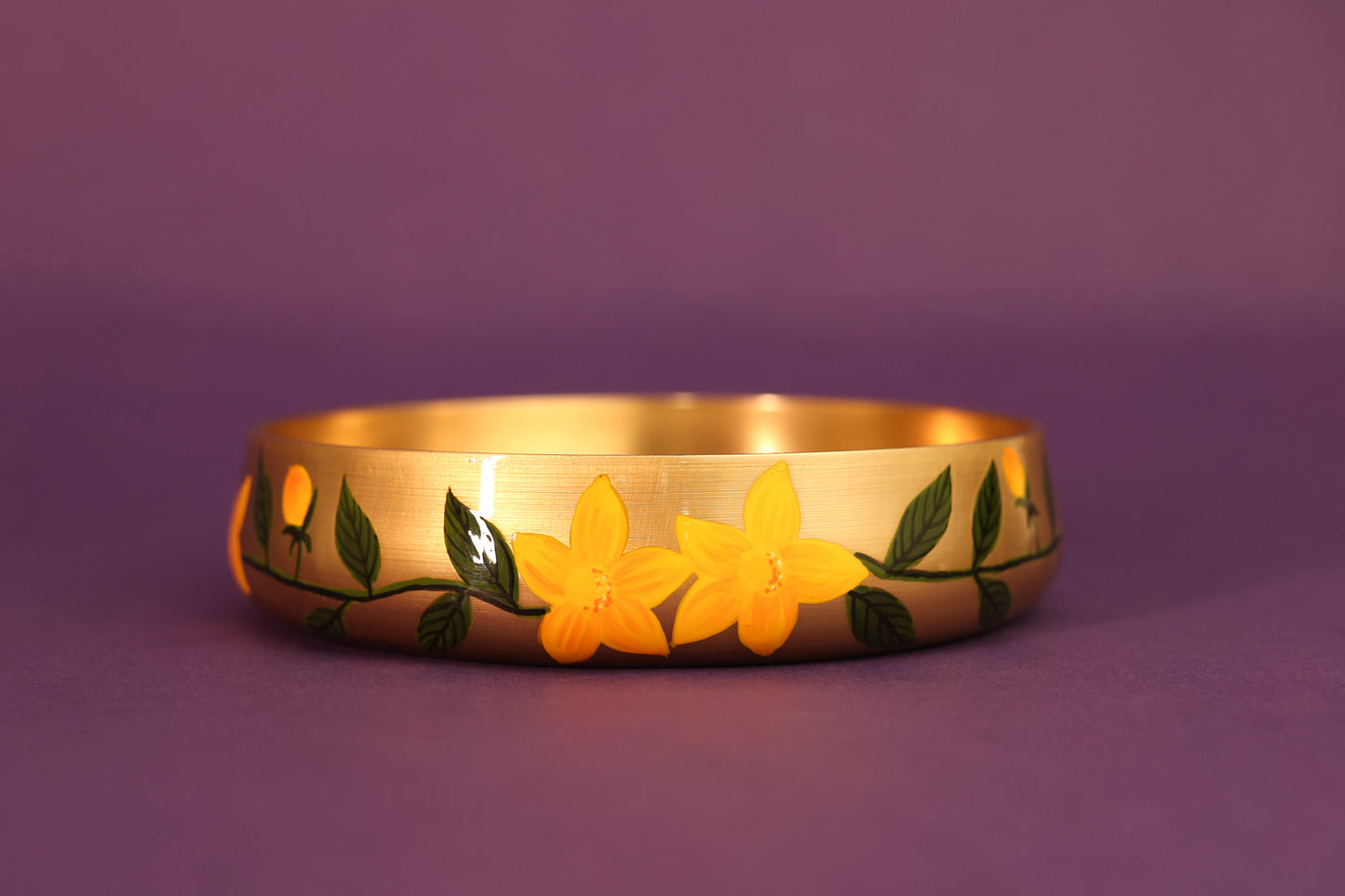 Peeli Chameli Pital Nut Bowl