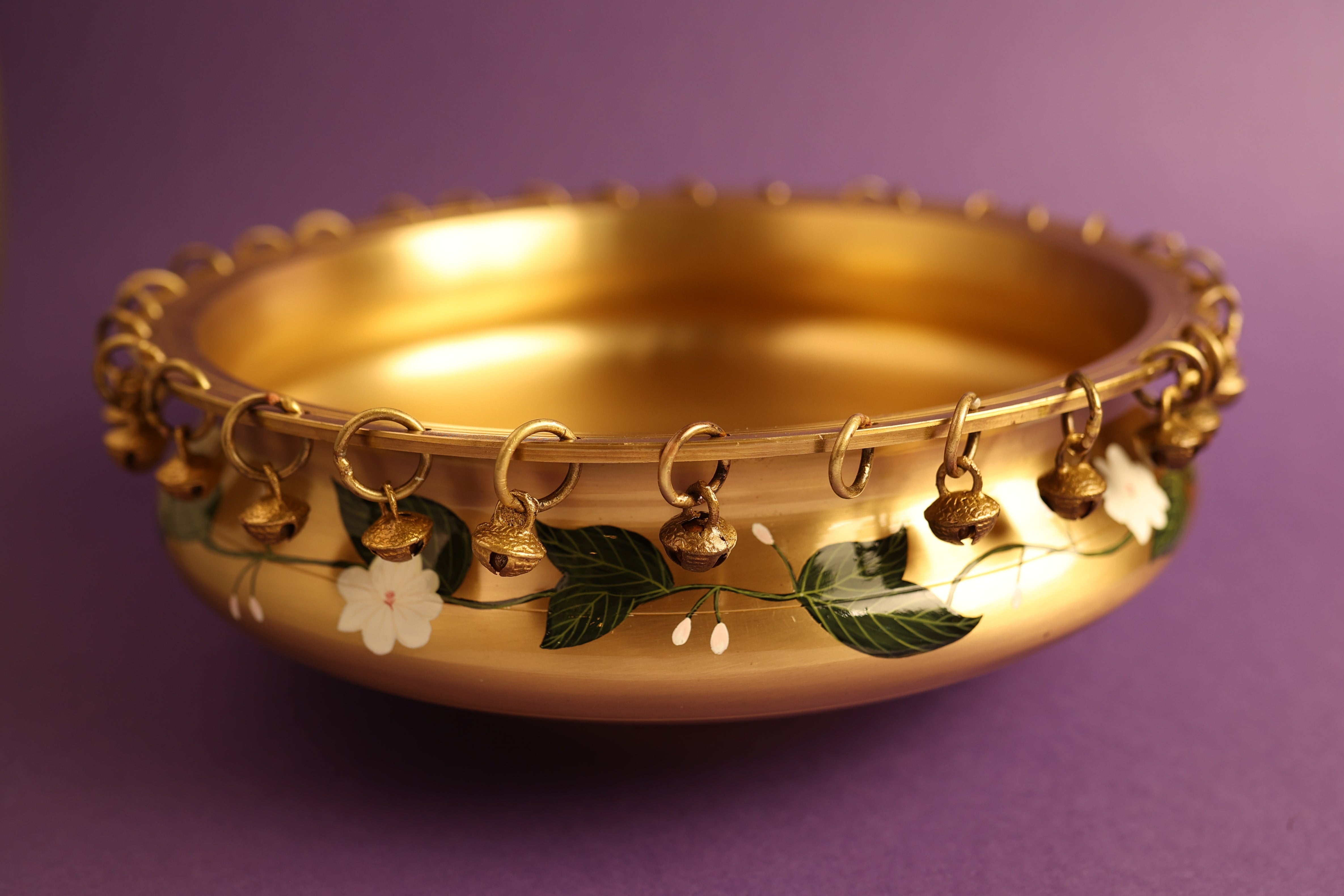 Chameli Pital Urli 12"