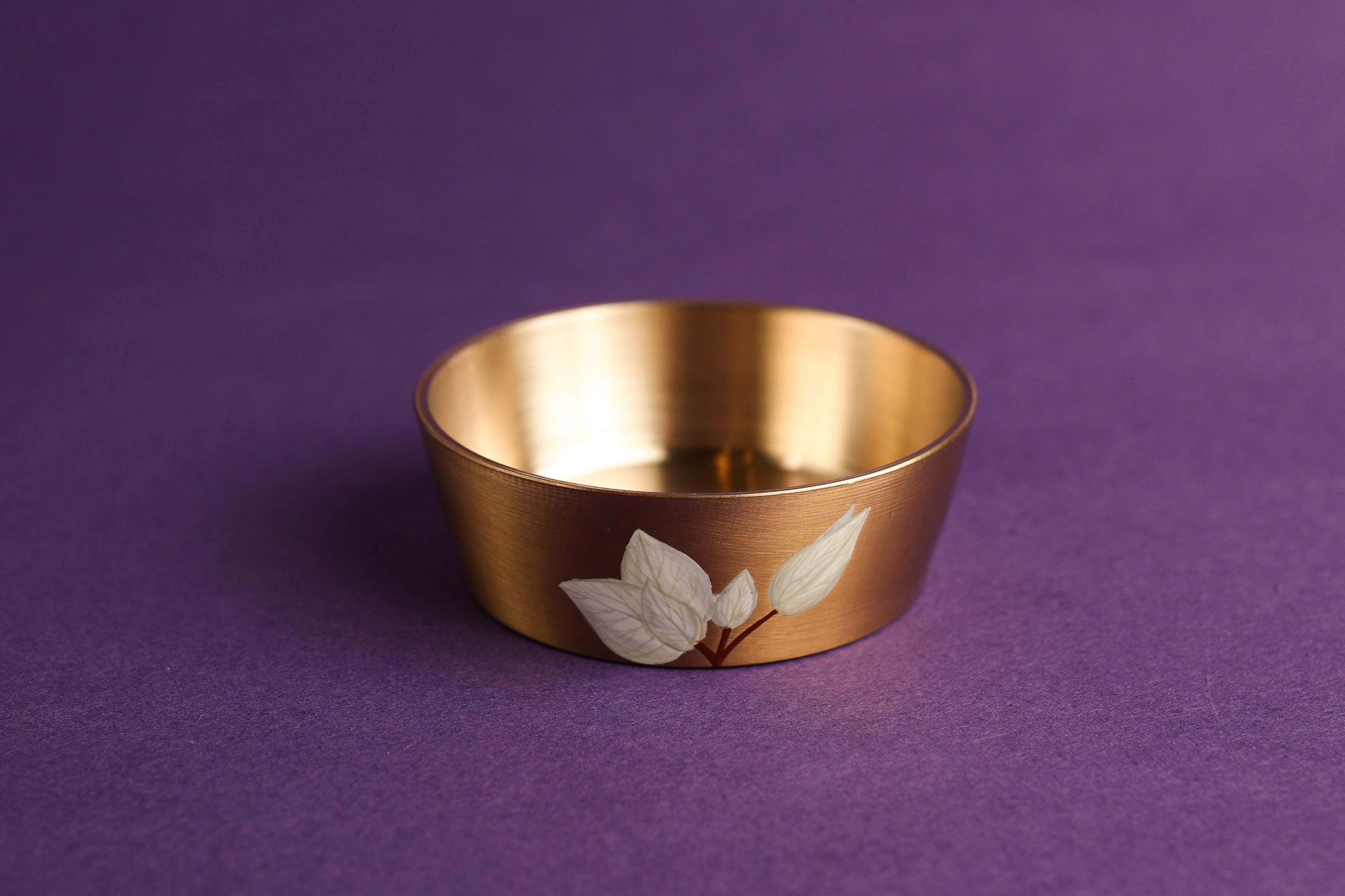 Saphed Kansa Choti Katori